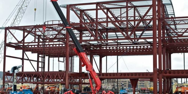 5 Advantages of Spider Cranes in Construction