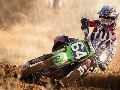7 Tips to Ensure Your Kids' Safety When They Ride a Dirt Bike