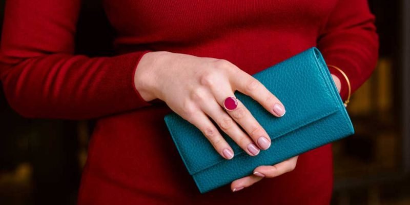 Leather Wallets For Women as an Essential Accessory