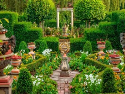 10 Unique Gardens To Explore Around The World