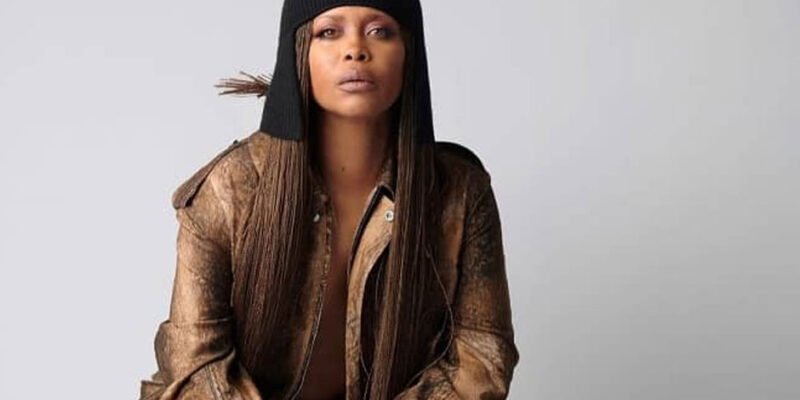 Kolleen Maria Gipson: A Journey Through the Life of Erykah Badu