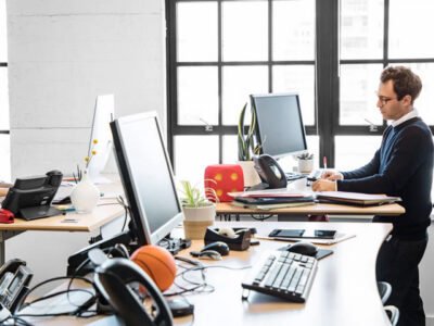 Are Standing Desks a Universal Fit for Workplaces and Homes