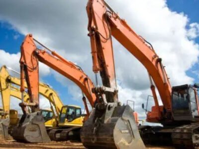 5 Benefits of Opting for Machinery Rental Solutions