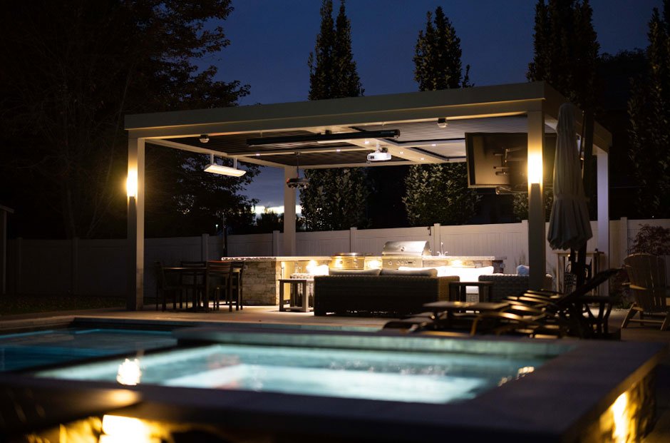Transform Your Outdoor Space with a Struxure Pergola: Features & Benefits 