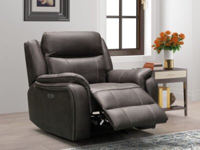 ﻿Sit Back and Relax: The Tech 8 Smart Recliner Experience