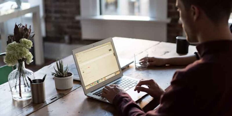 7-Online-Gigs-You-Can-Start-Without-Leaving-Your-Chair