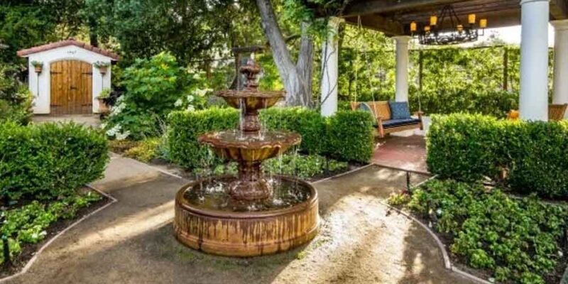 How to Incorporate Water Features into Your Front Garden’s Design