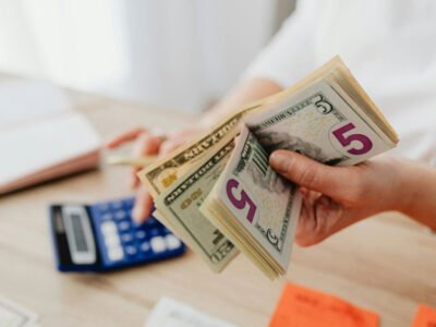 Start Early, Retire Rich: The Wealth-Building Habits No One Tells You