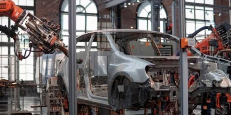 Sheet Metal Fabrication Dominates Revolutionary Automobile Manufacturing Through 6 Essential CNC Processes